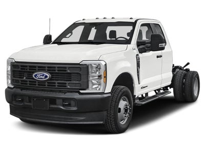 2027 Ford Super Duty F-350 DRW F-350® XLT
