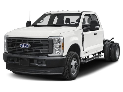 2027 Ford Super Duty F-350 DRW F-350® XLT