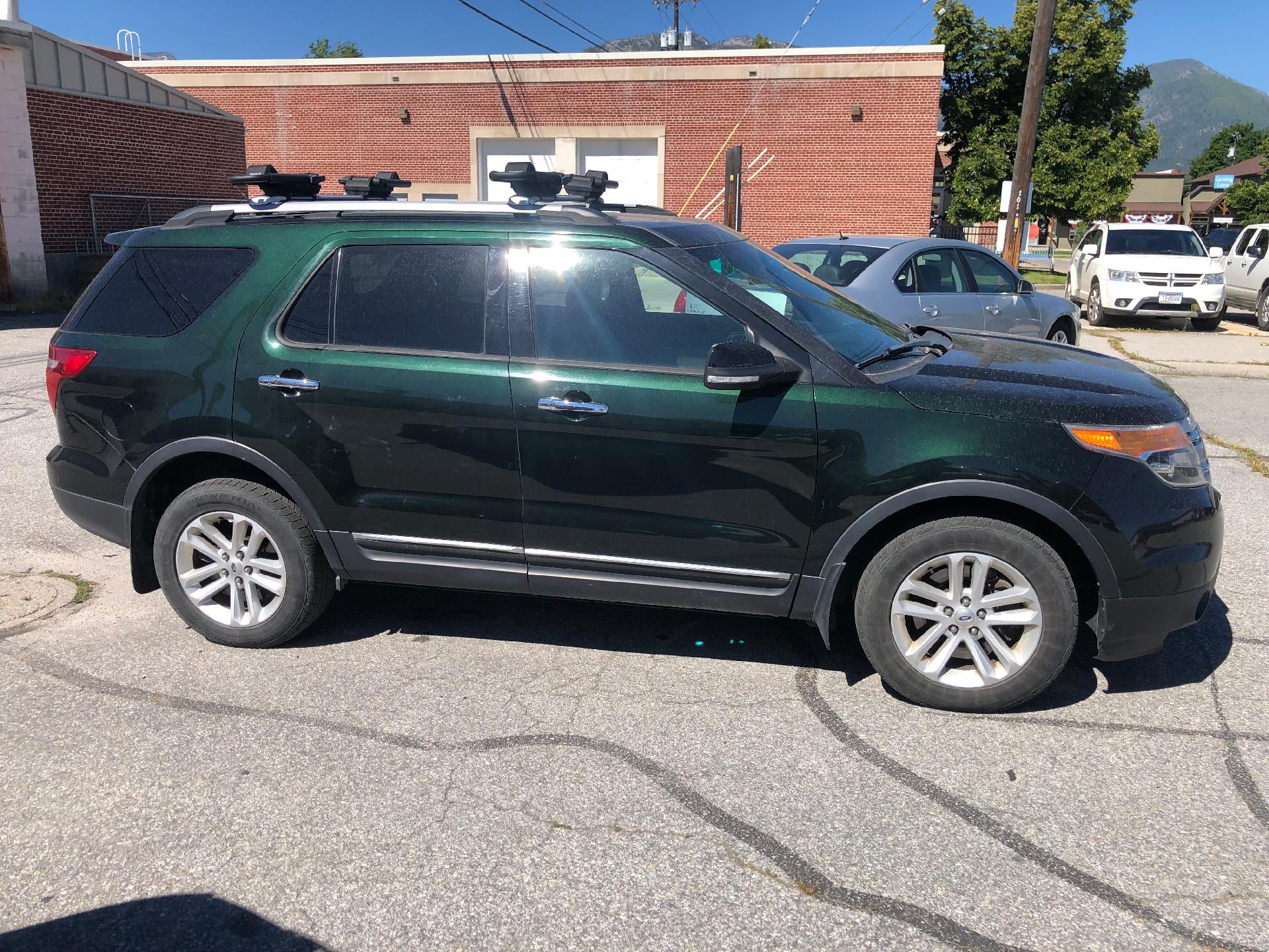 2013 Ford Explorer 4WD 4dr XLT