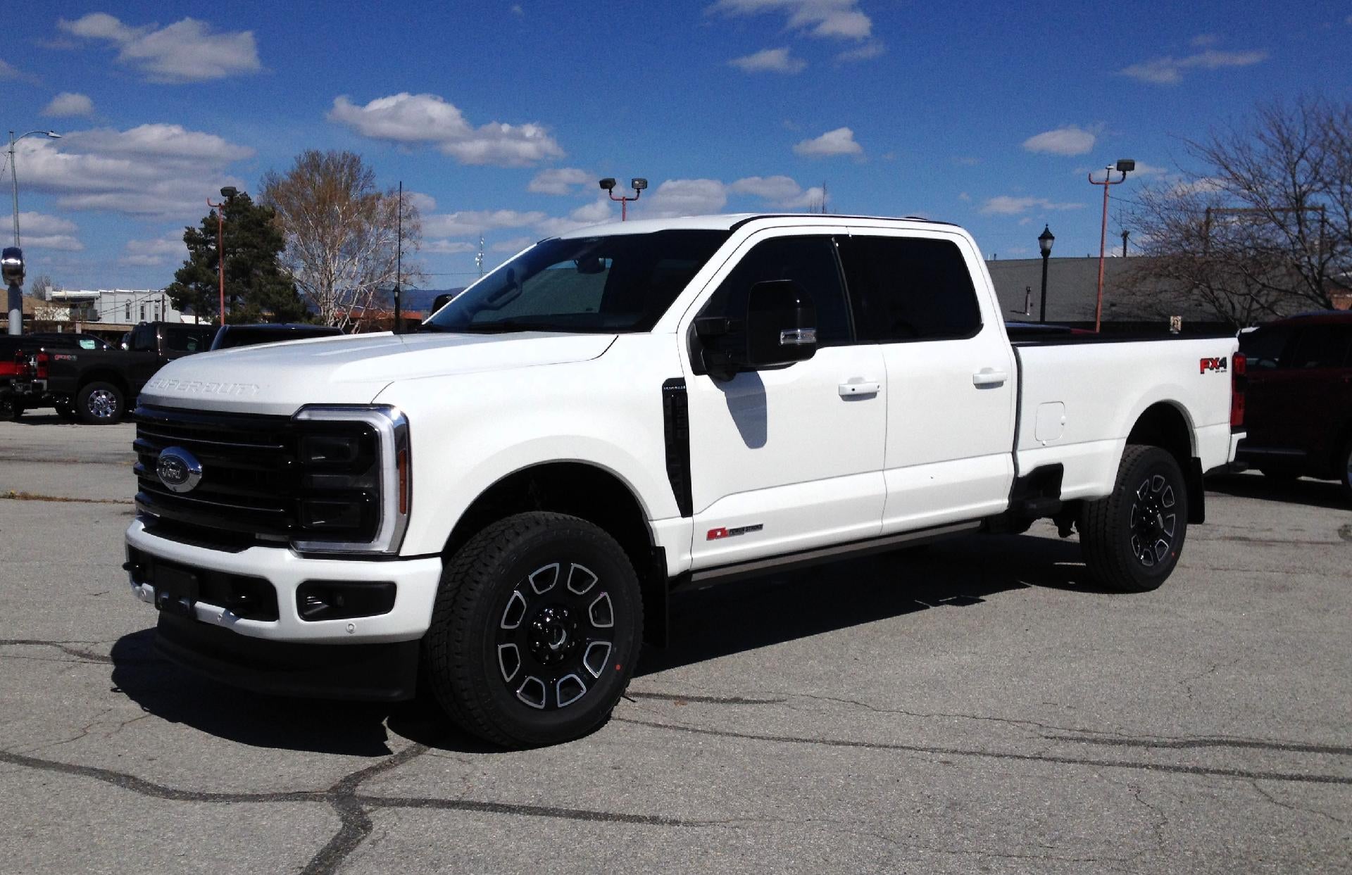 2025 Ford Super Duty F-350 SRW Platinum 4WD Crew Cab 8' Box