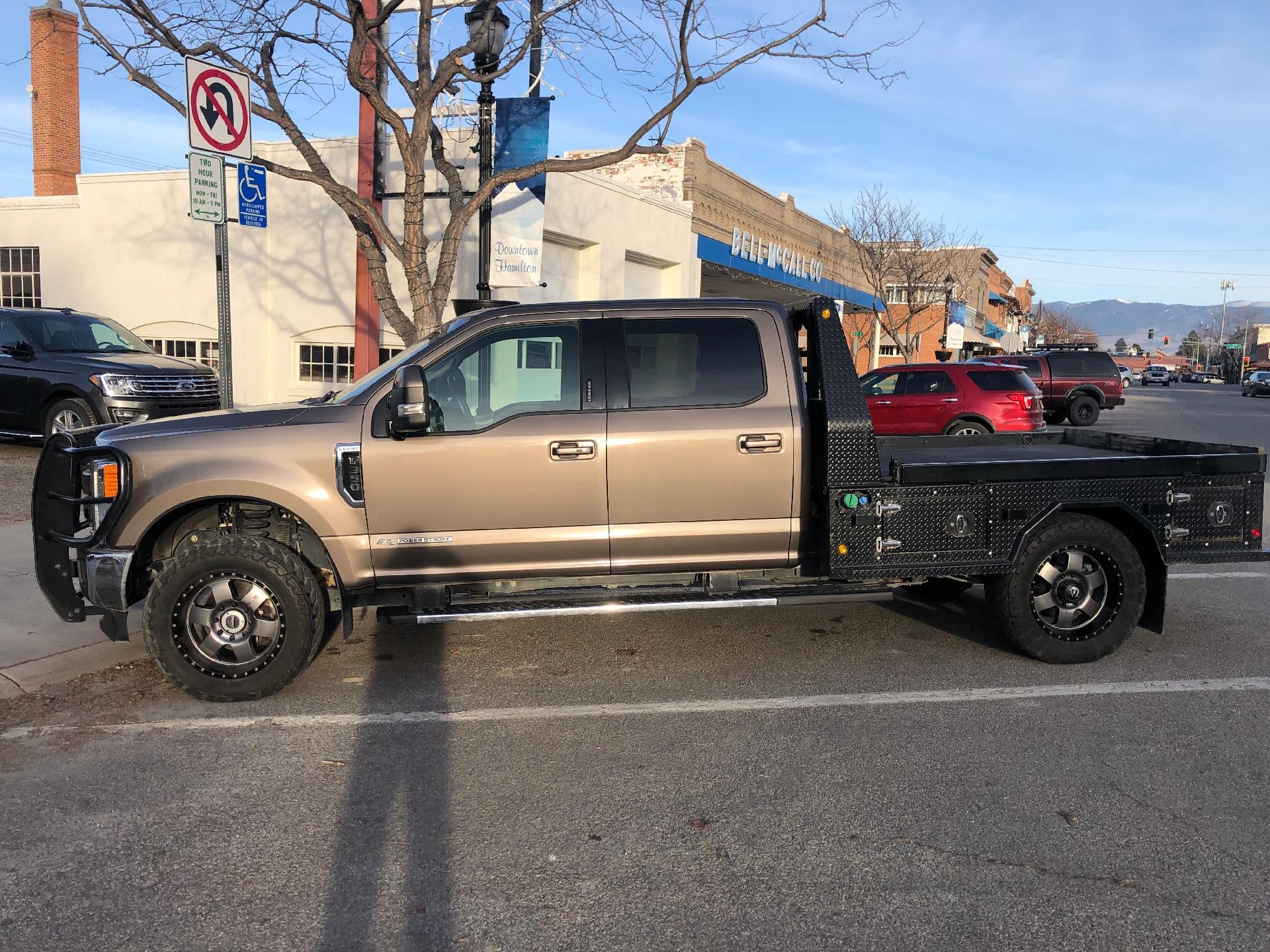 2019 Ford Super Duty F-350 SRW XL 4WD Crew Cab 6.75' Box