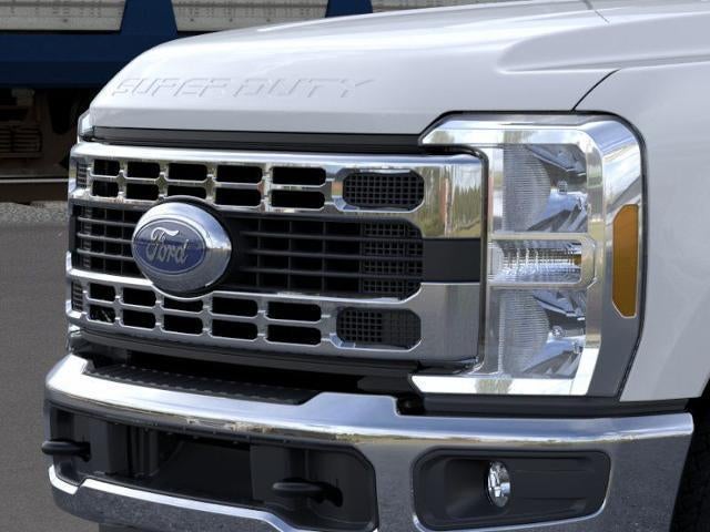 2026 Ford Super Duty F-350 SRW XL 4WD Crew Cab 8' Box