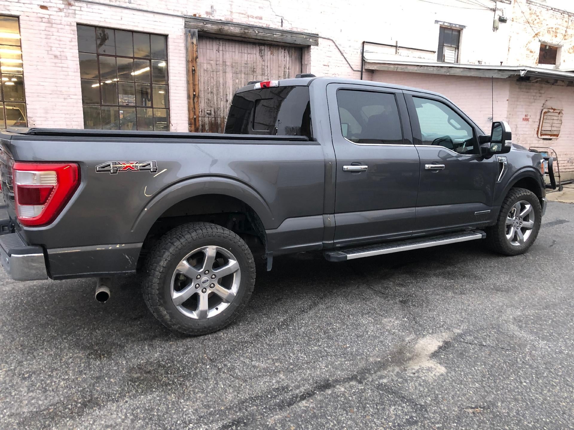 2022 Ford F-150 hybrid Base