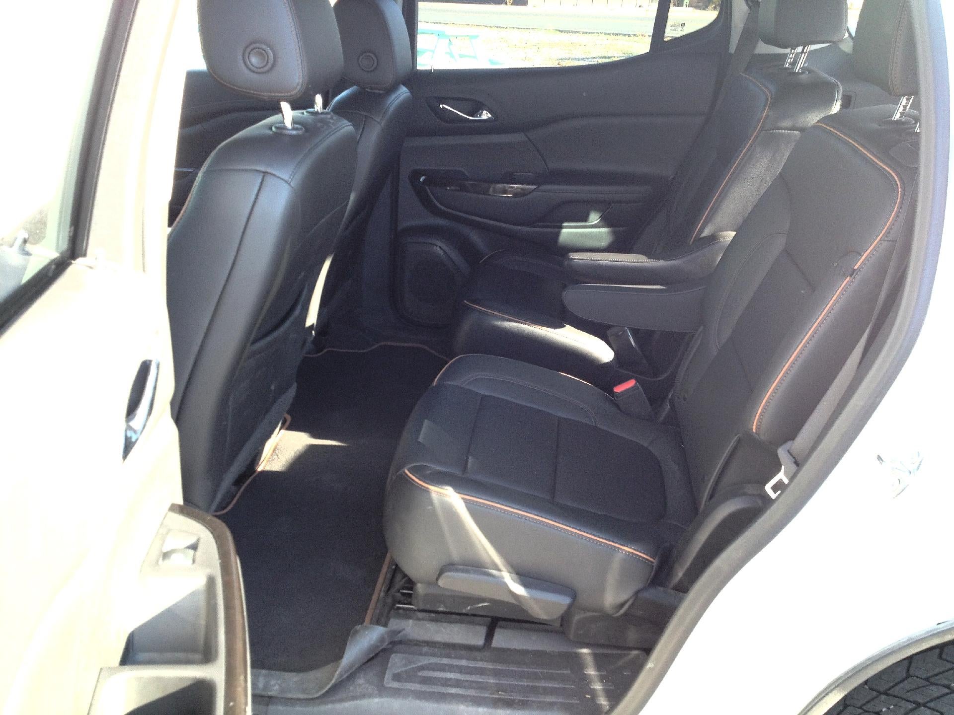 2021 GMC Acadia AWD AT4