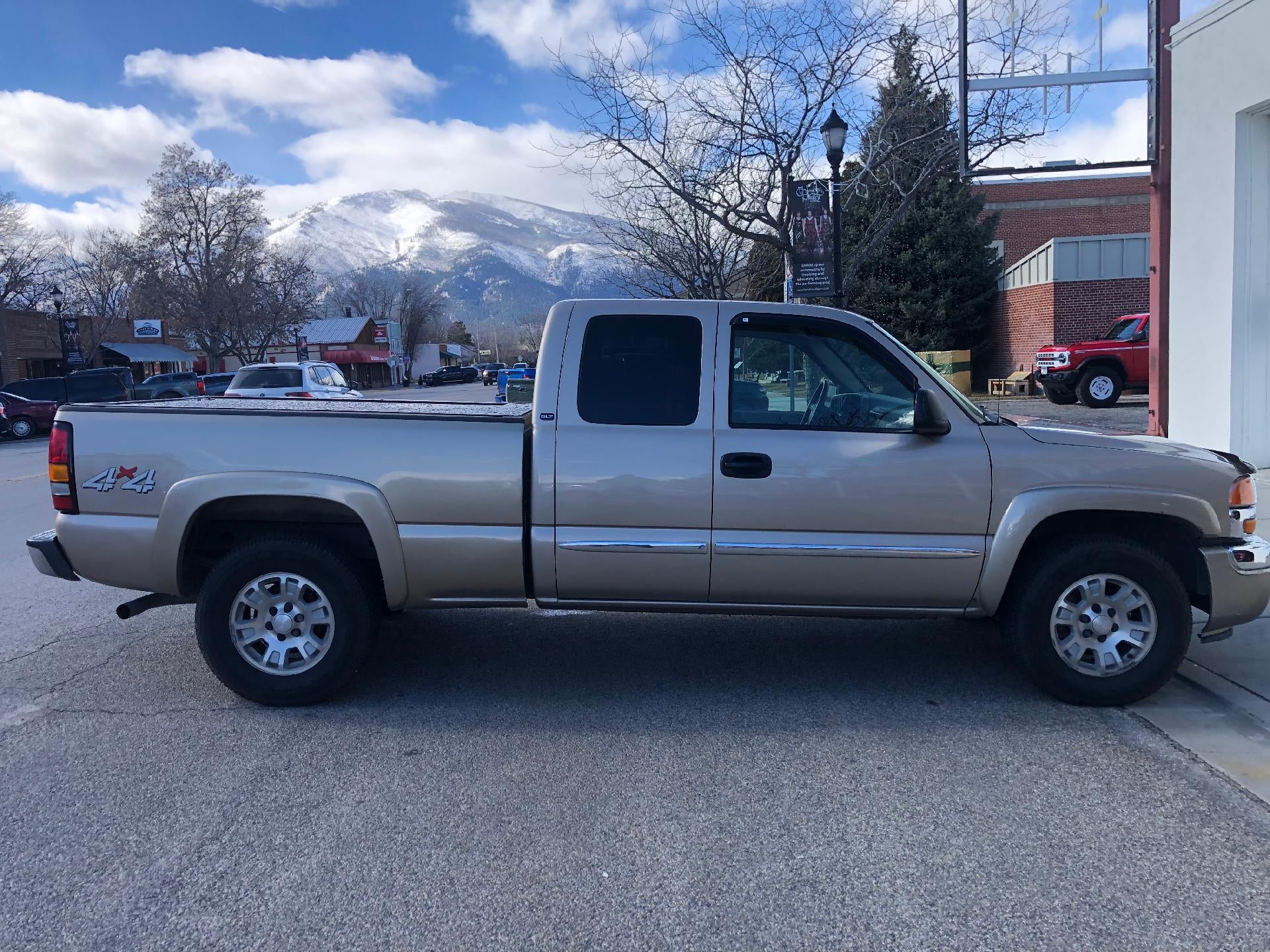 2006 GMC Sierra 1500 4WD Extended Cab Standard Box Work Truck