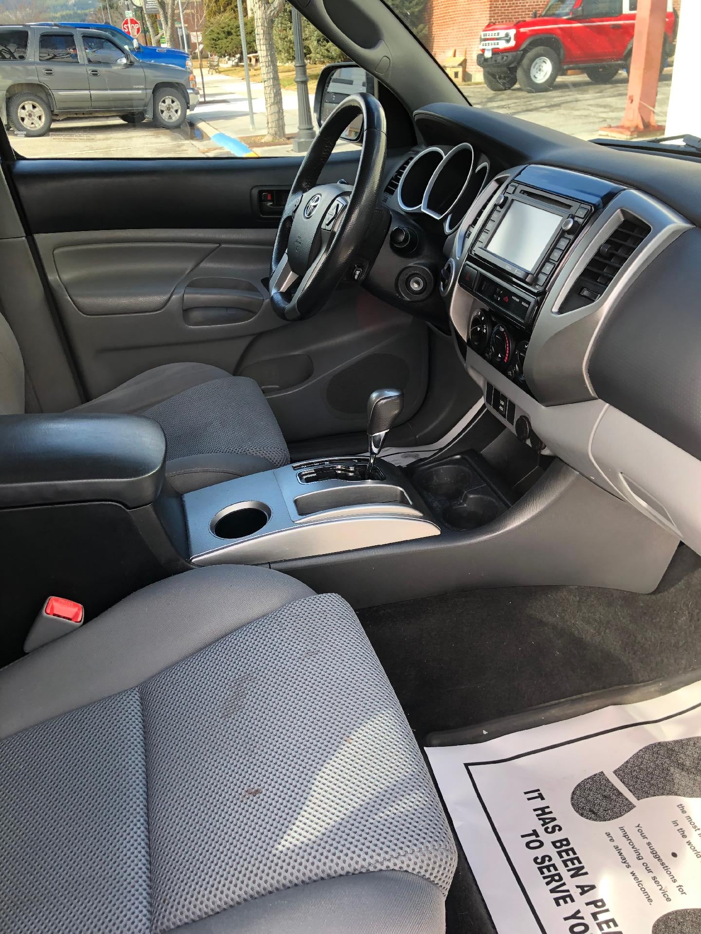 2014 Toyota Tacoma 4WD Double Cab Short Bed V6 Manual (Natl)