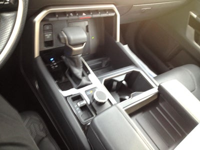 2022 Toyota Tundra 4WD 4WD Limited CrewMax 5.5' Bed