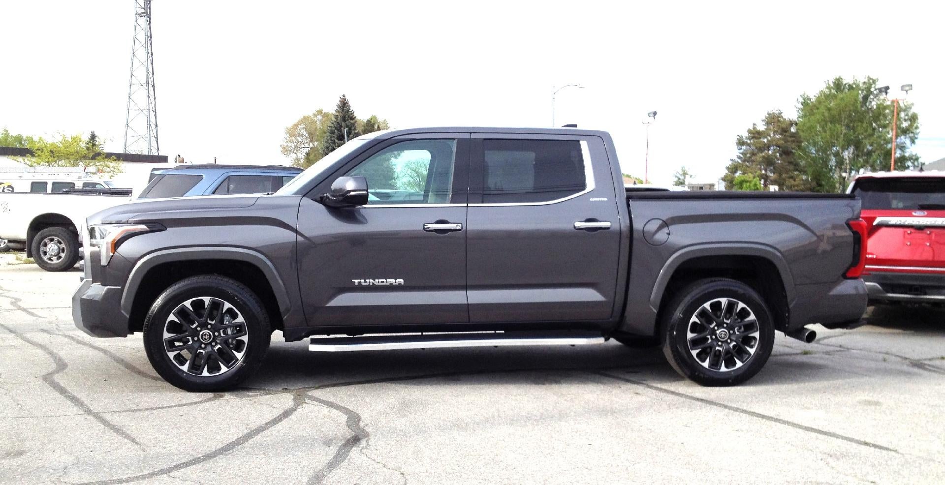 2022 Toyota Tundra 4WD 4WD Limited CrewMax 5.5' Bed