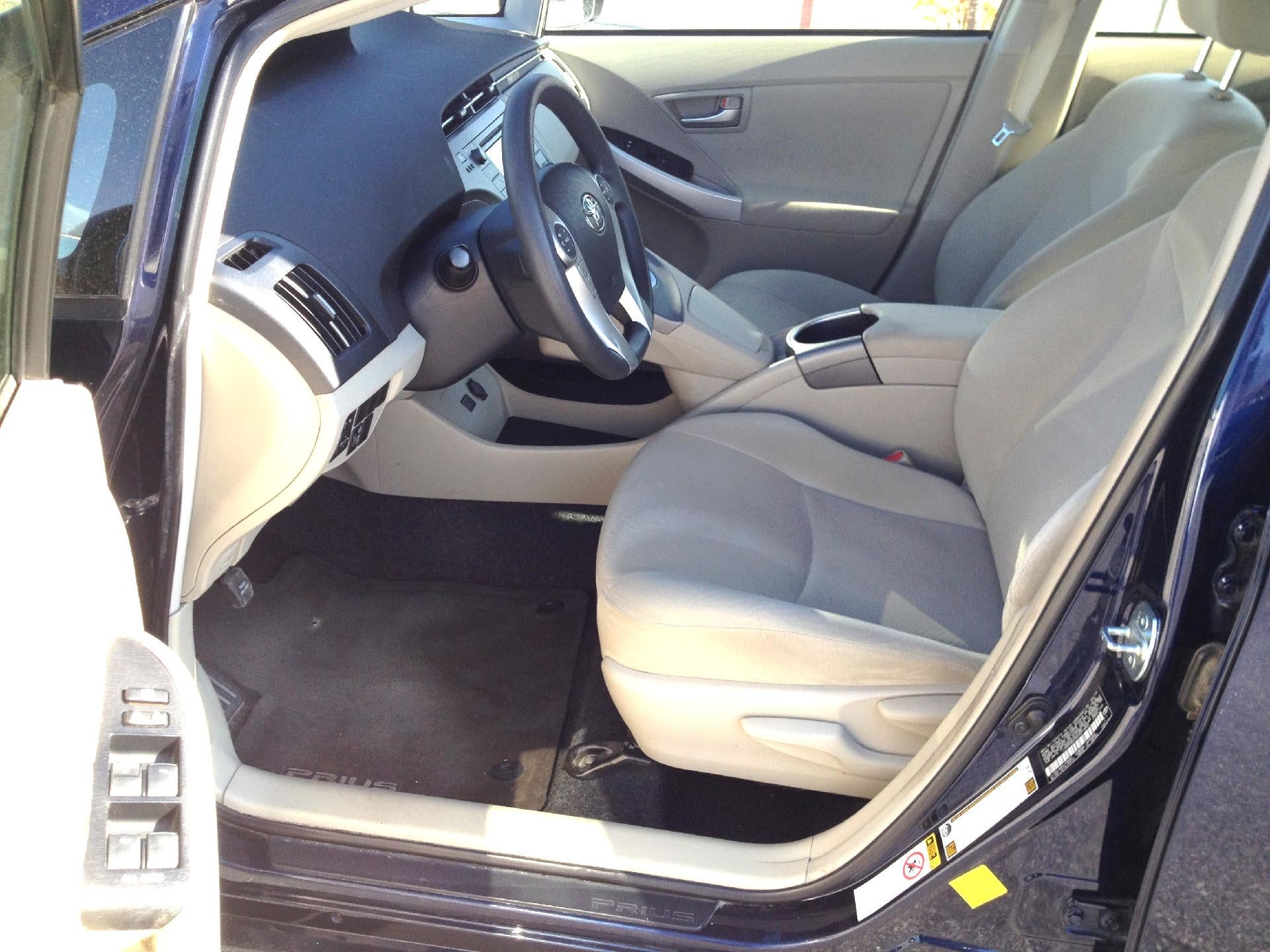 2014 Toyota Prius 5dr HB Three (GS)